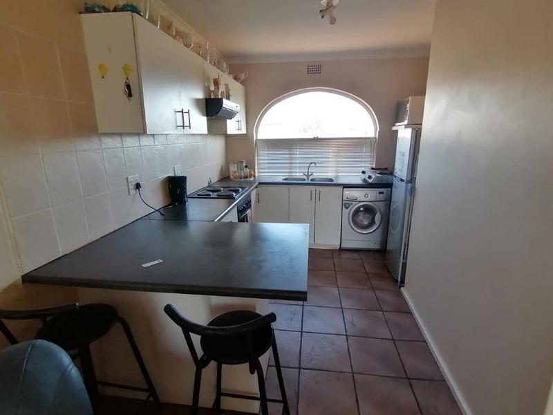 2 Bedroom Property for Sale in Goodwood Park Western Cape